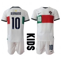 Portugal Bernardo Silva #10 Udebanesæt Børn VM 2022 Kortærmet (+ Korte bukser)